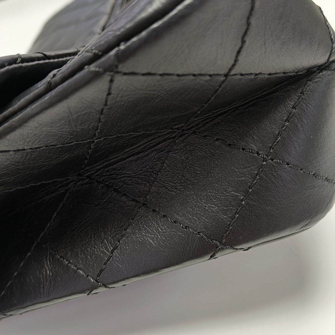 2.55 227 (jumbo) Quilted Vintage Calf Black