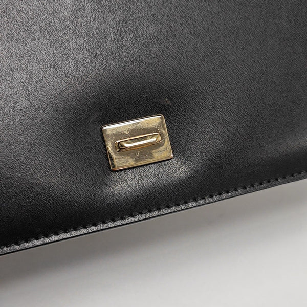 Vara Leather Black