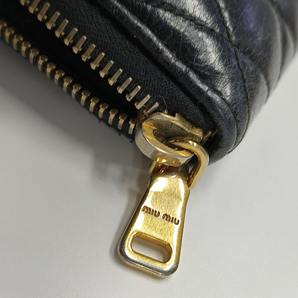 Zipper Wallet Quilted Lambskin Black Wallet