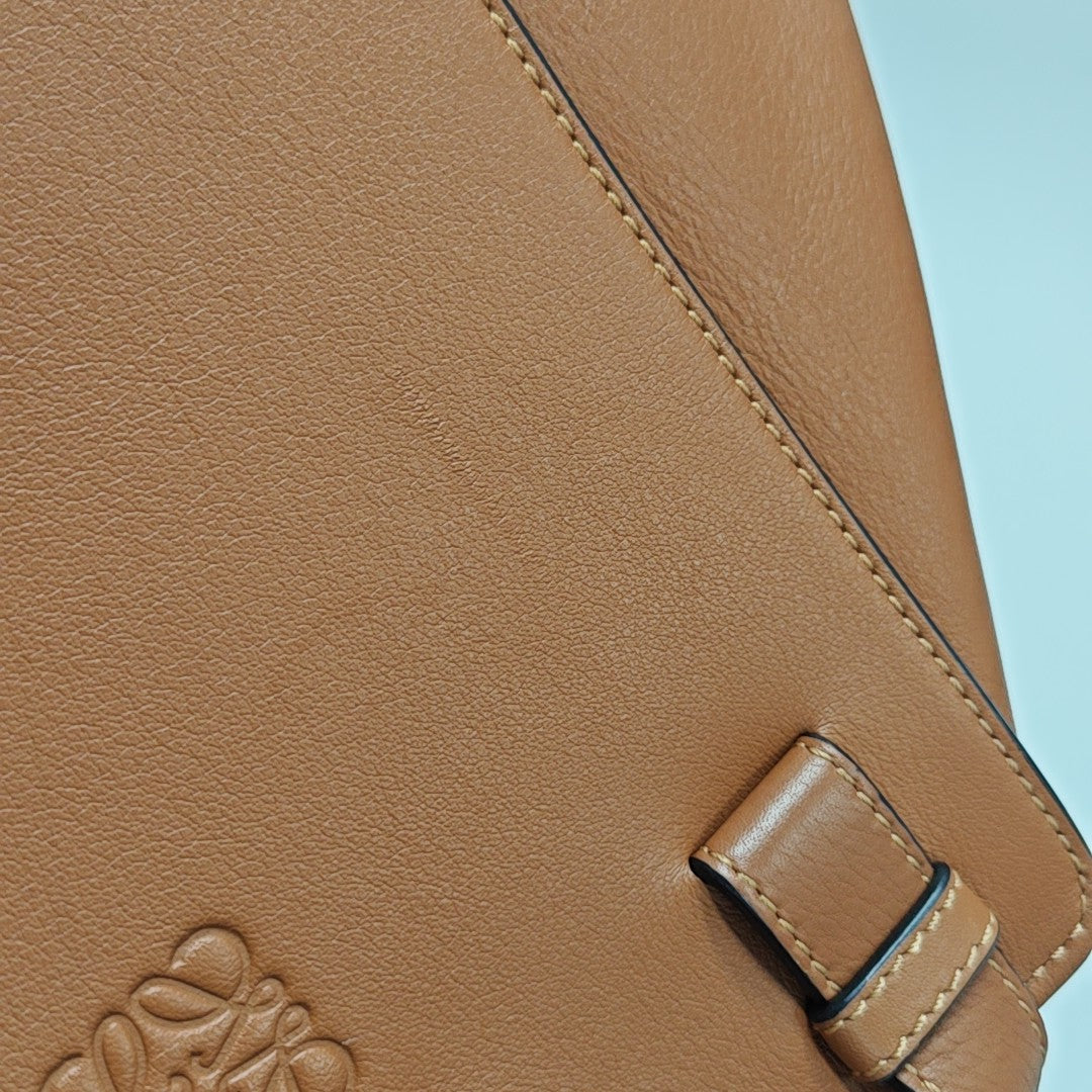Hammock Small Calfskin Brown