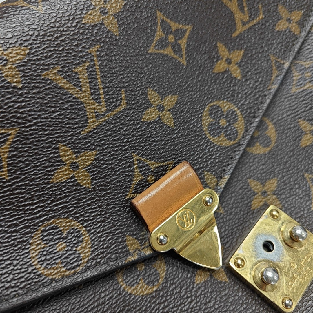 MÉTIS MM Monogram Coated Canvas Brown