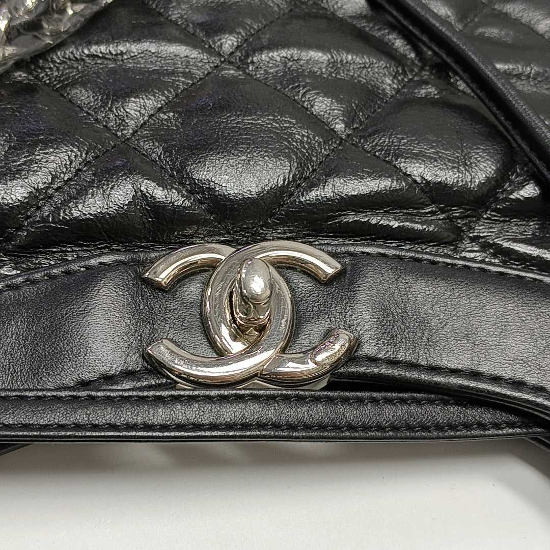 CHANEL 31 Large Quilted Calfskin Black
