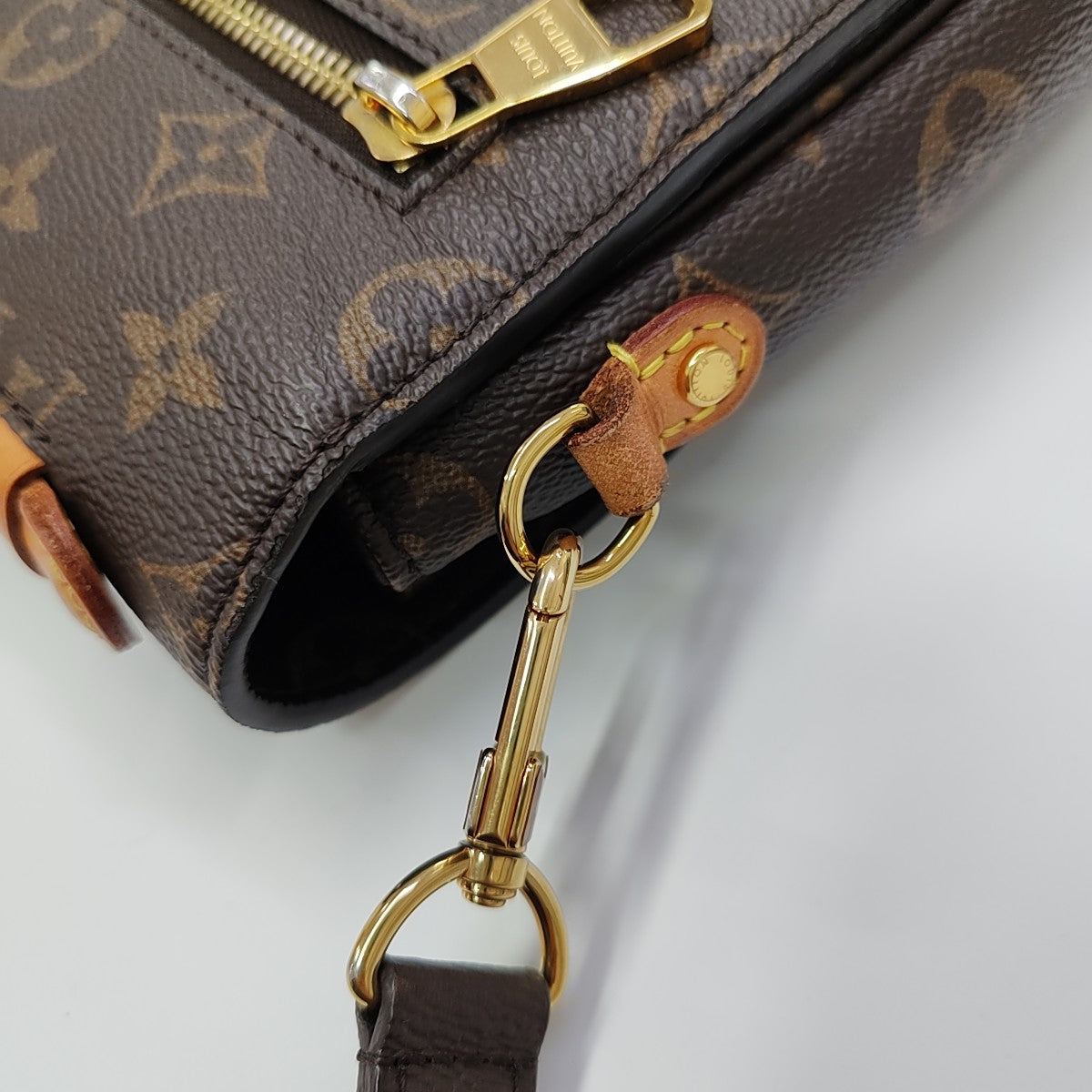 MÉTIS MM Monogram Coated Canvas Brown