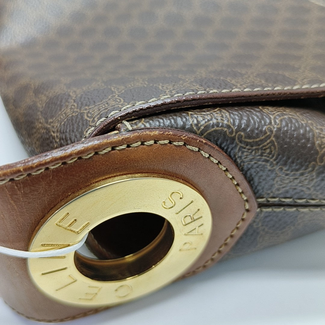 Coated Canvas Brown