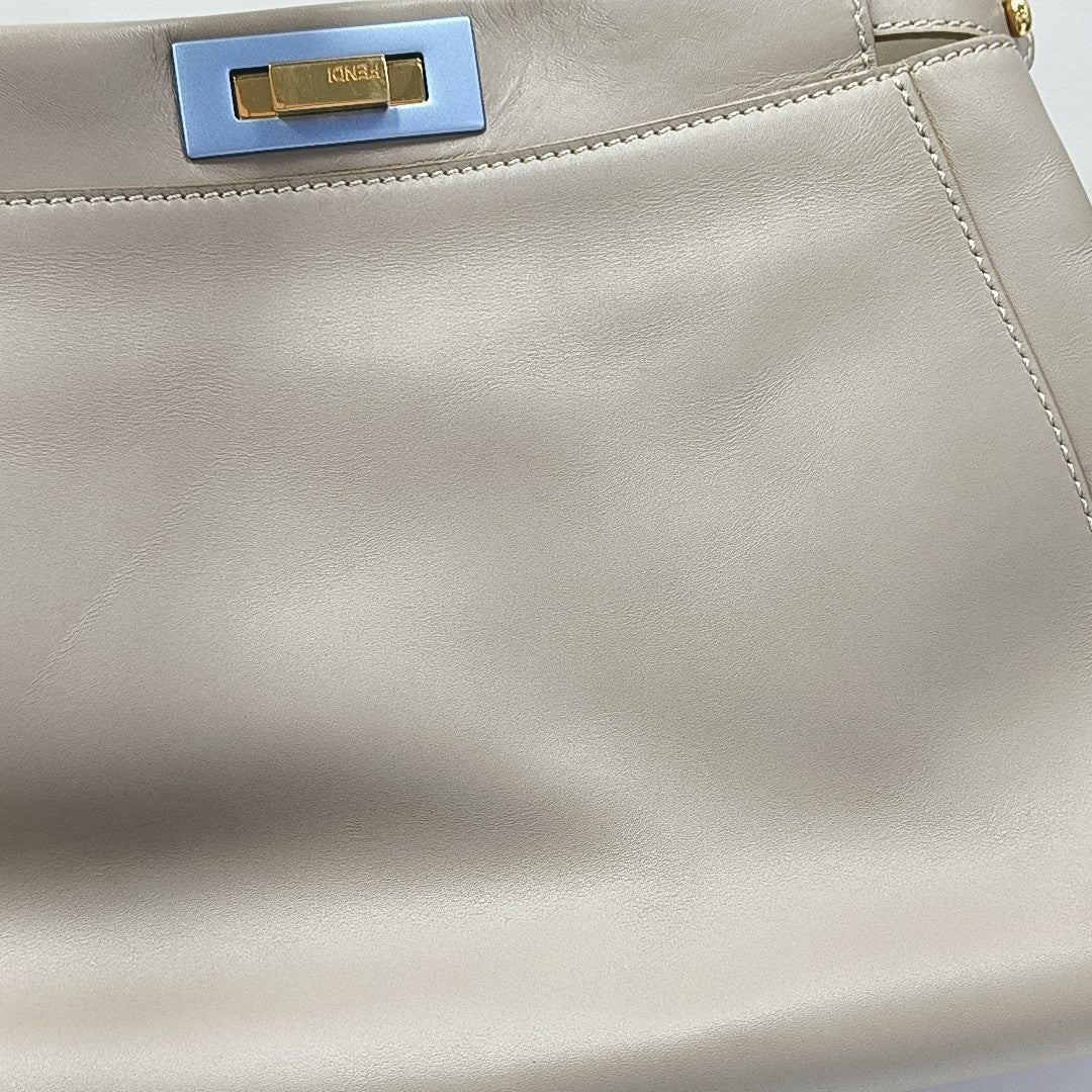 Peekaboo Medium Calfskin Beige