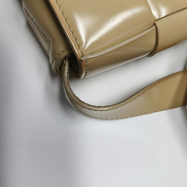 Cassette Medium Calfskin Beige