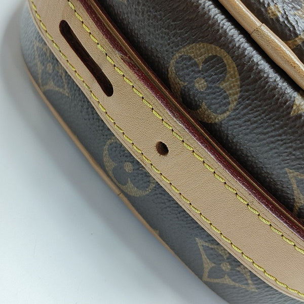 BOITE CHAPEAU PM Monogram Coated Canvas Brown