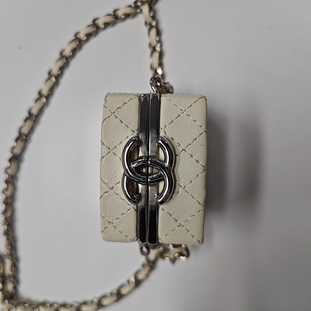 Quilted Lambskin Shoulder Bag White