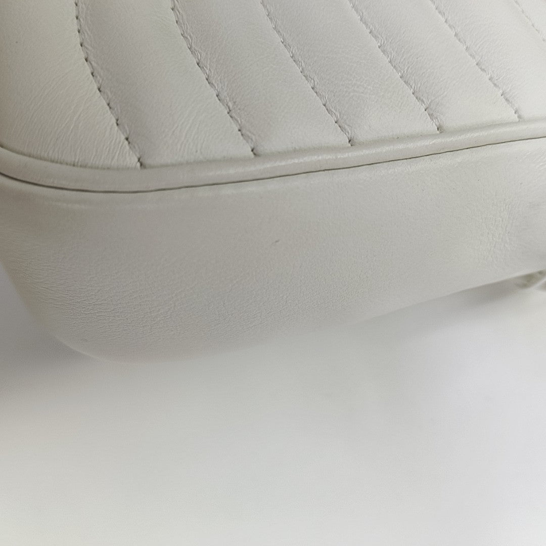 NEW WAVE Quilted Calfskin White
