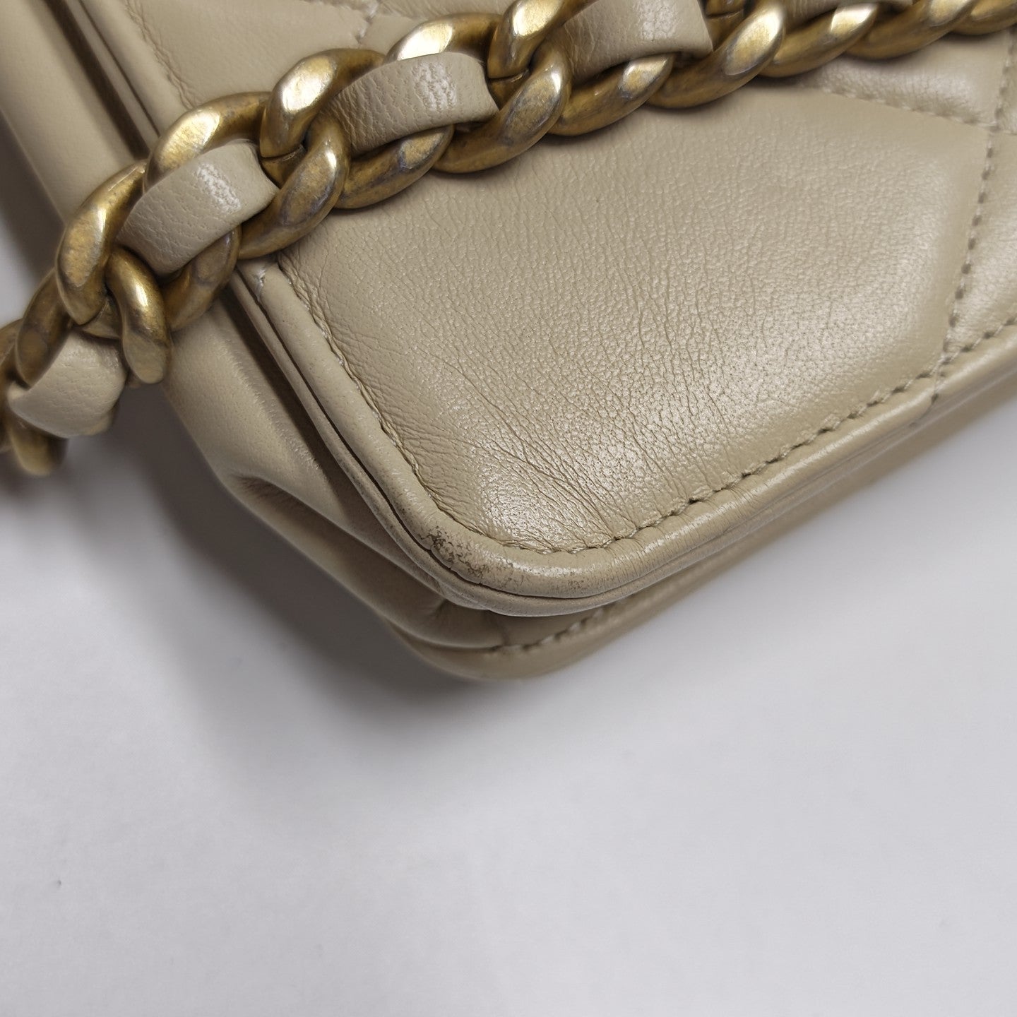 CHANEL 19 WOC Quilted Lambskin Beige