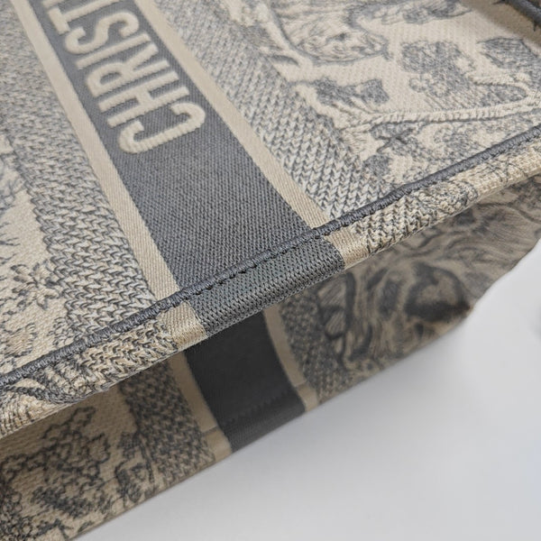 Book Tote Medium Fabric Gray