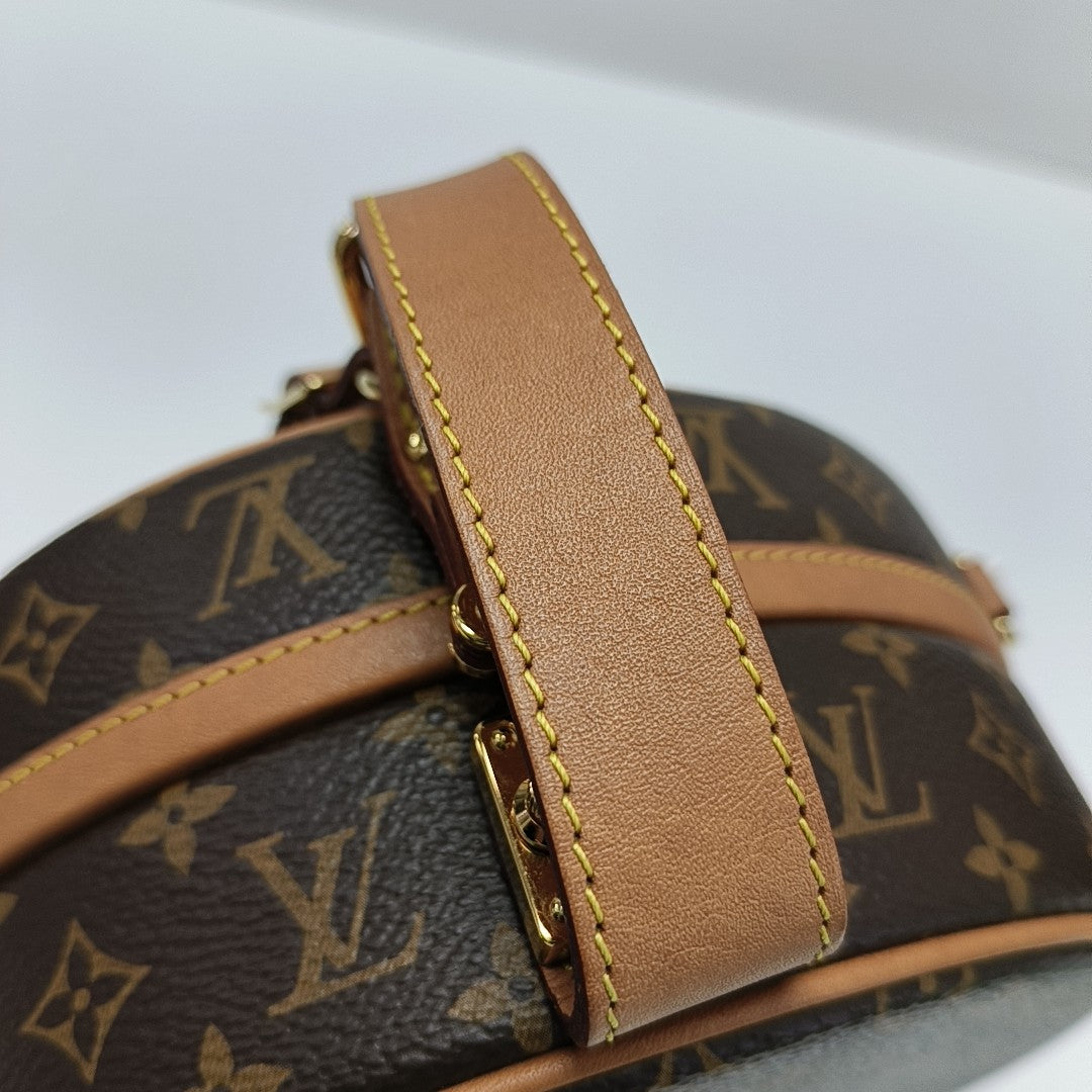 BOITE CHAPEAU PM Monogram Coated Canvas Brown