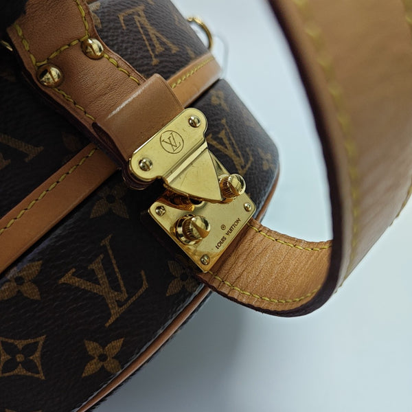 BOITE CHAPEAU PM Monogram Coated Canvas Brown