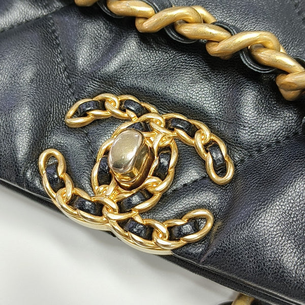 CHANEL 19 Large Quilted Lambskin Black