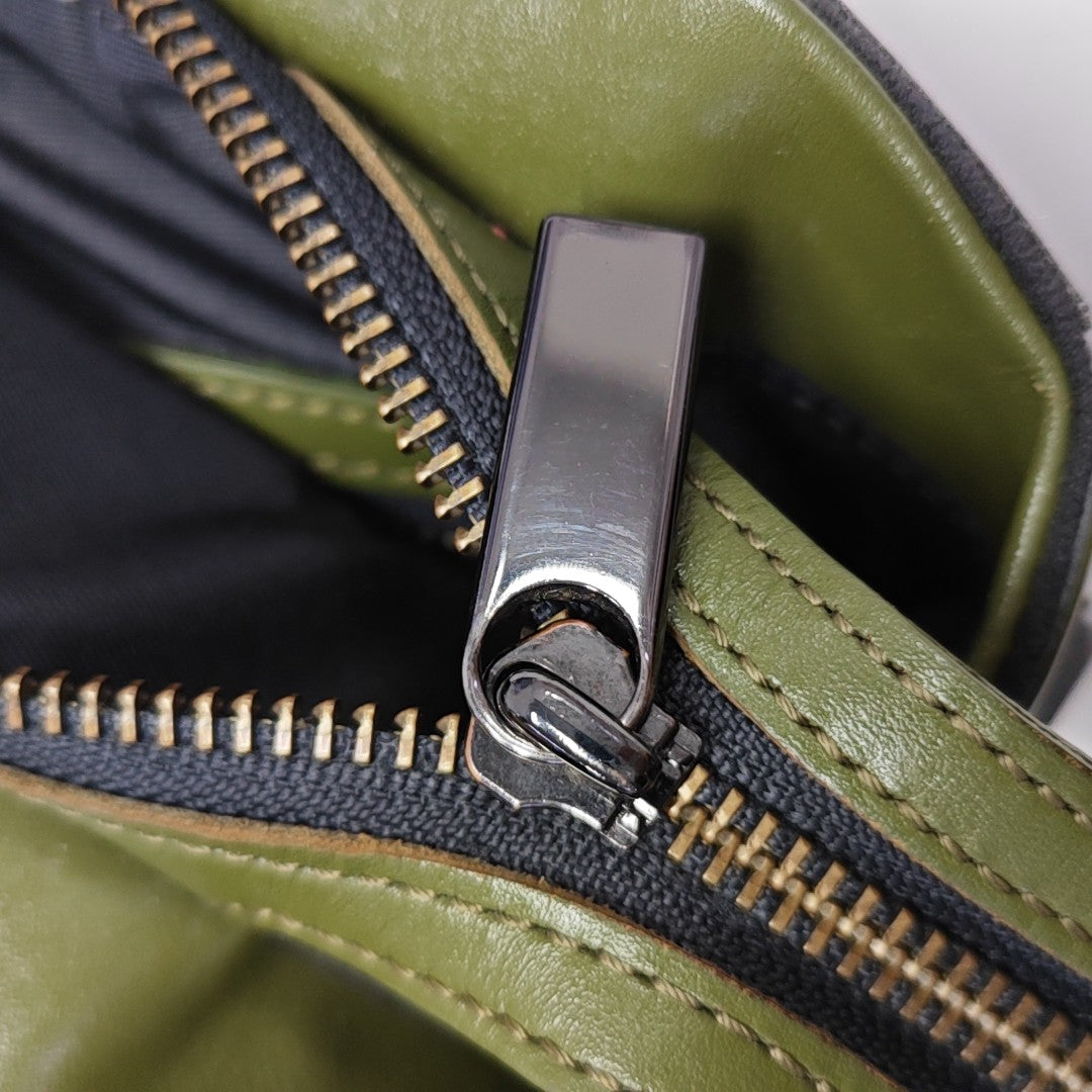 Special Material Shoulder Bag Green