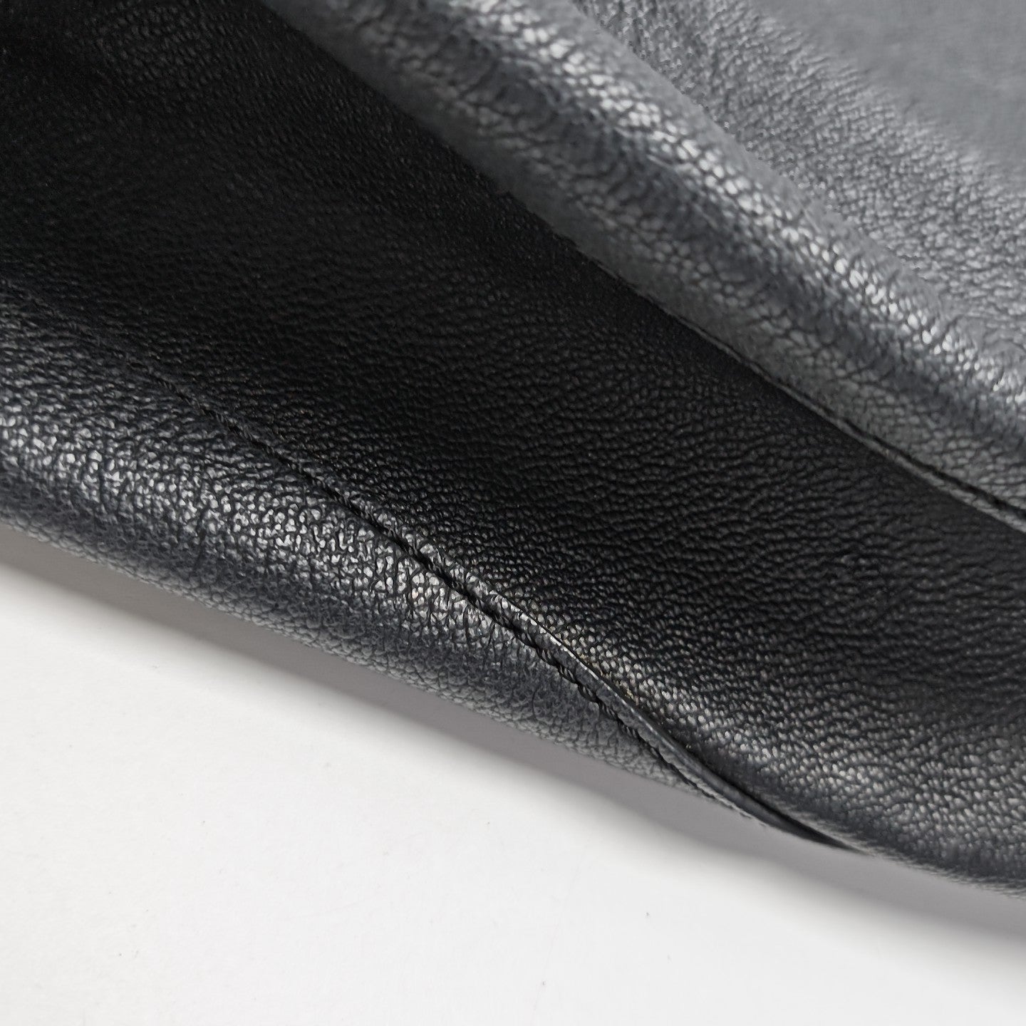 Elmstone Calfskin Black