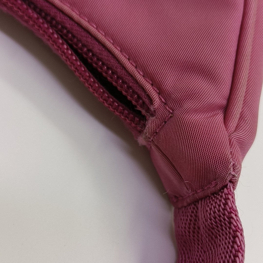 Re-Edition2000 Mini Nylon Red