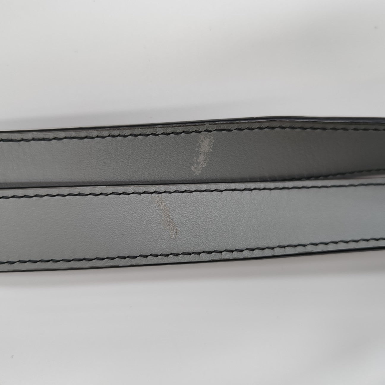 30 Montaigne Oblique Canvas Gray