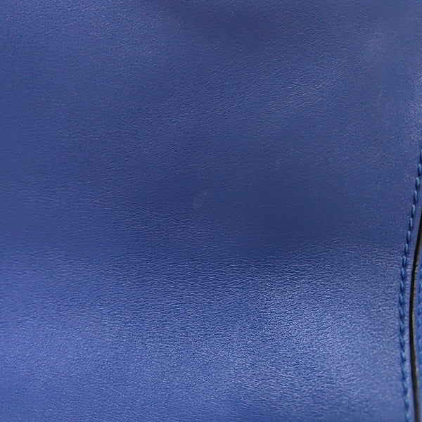 Piel de becerro Rockstud azul