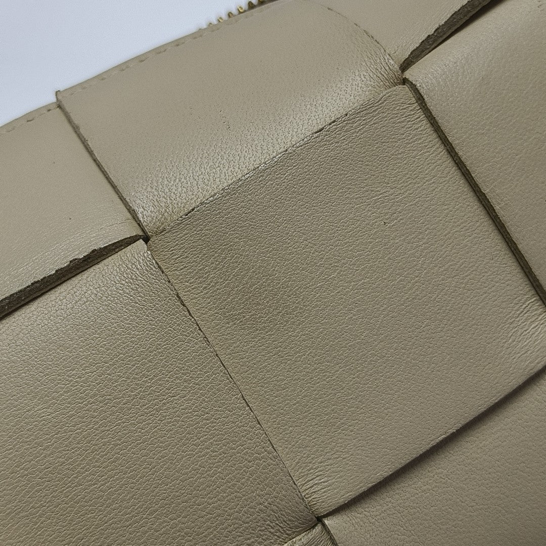 Cassette Small Calfskin Beige