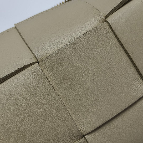 Cassette Small Calfskin Beige