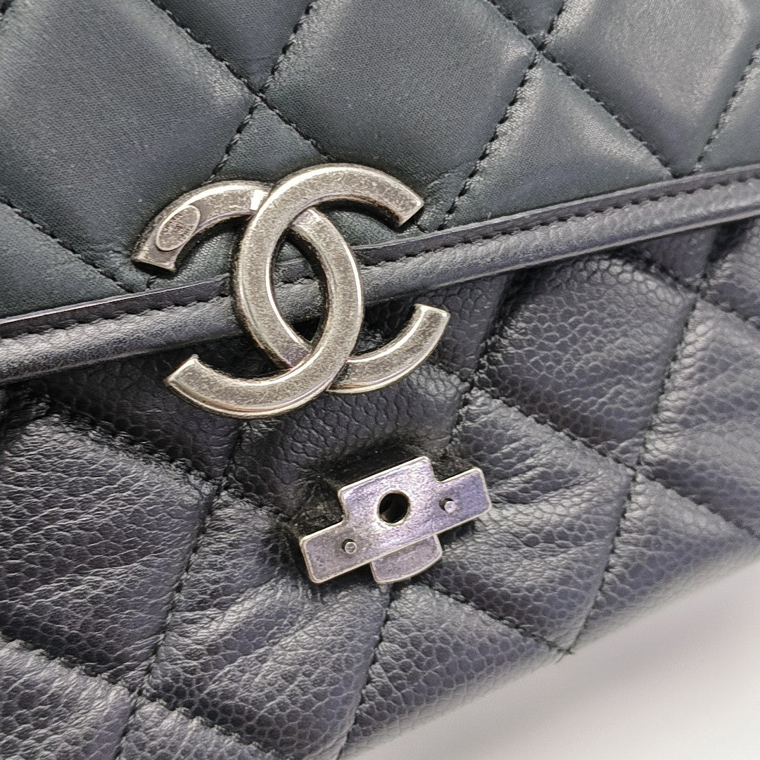 Quilted Calfskin Shoulder Bag Black