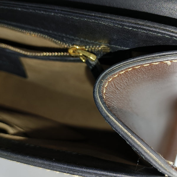 Authenticated pre-owned  Padlock Medium Monogram Coated Canvas Beige - Shoulder Bag at Looply