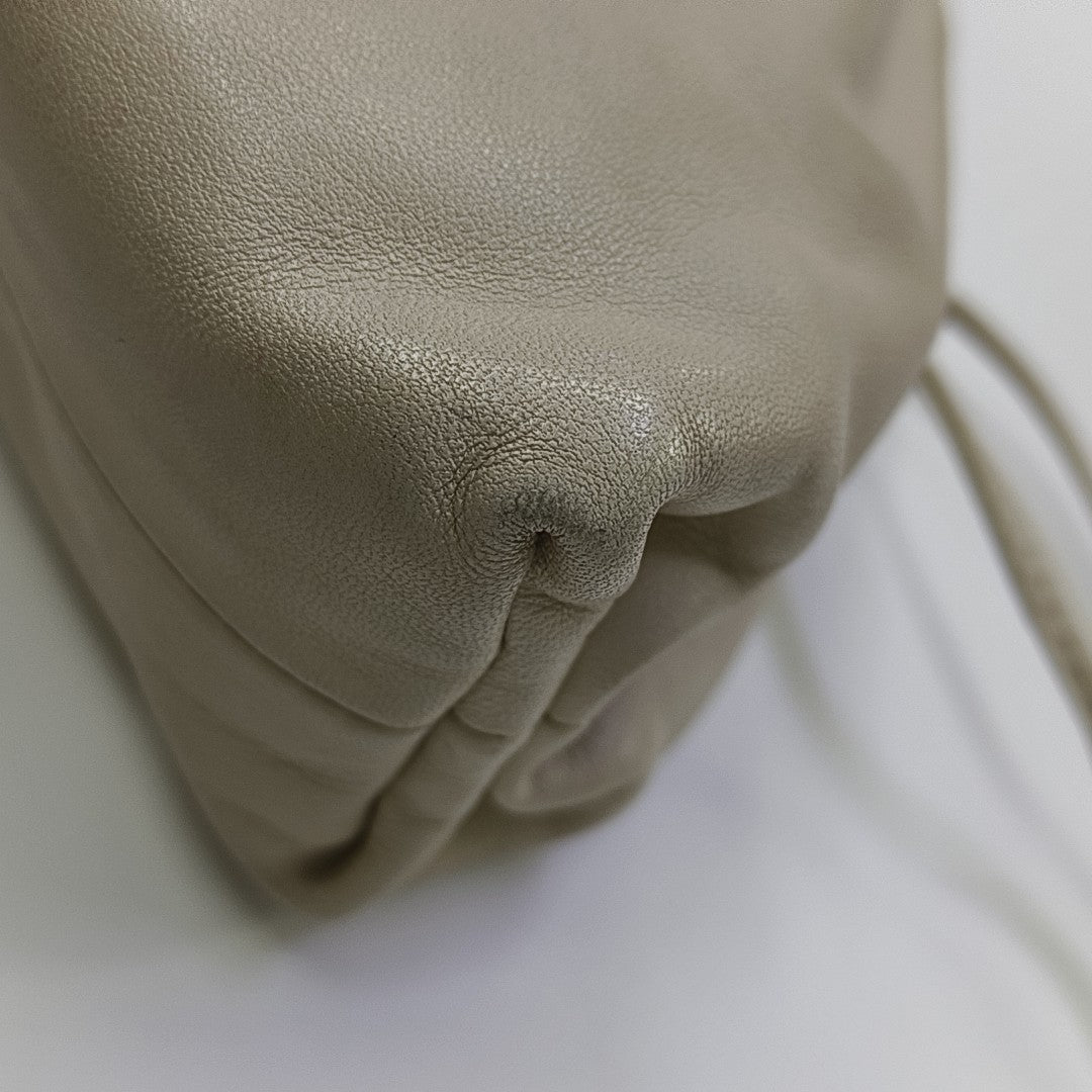 The Pouch Mini Calfskin Beige
