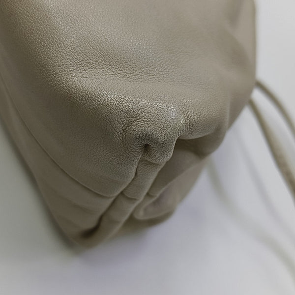 The Pouch Mini Calfskin Beige