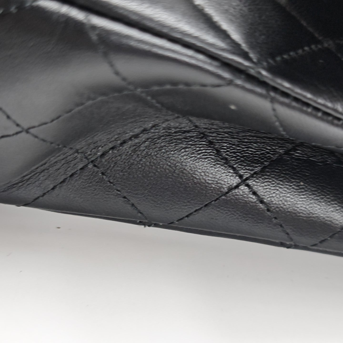 CLASSIC FLAP Medium Quilted Lambskin Black