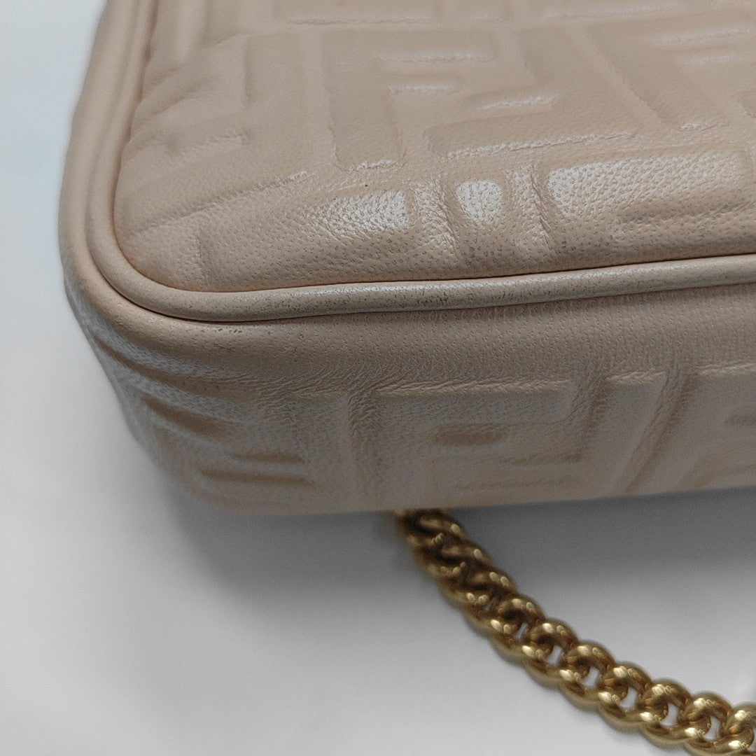 Authenticated pre-owned  Baguette Medium Lambskin Pink - Shoulder Bag at Looply
