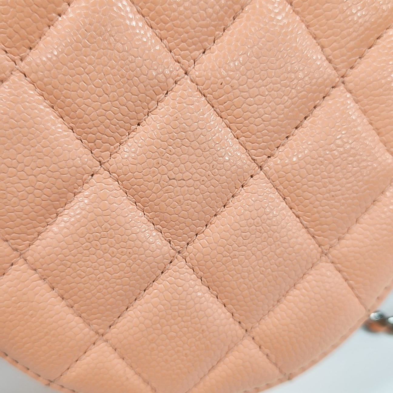 ROUND Quilted Grained Calfskin Pink