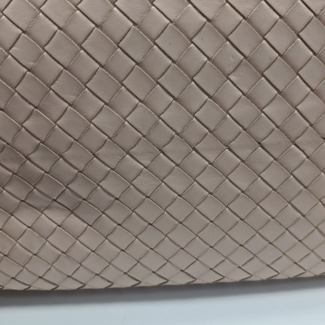 Authenticated pre-owned  Roma Calfskin Pink - Shoulder Bag at Looply