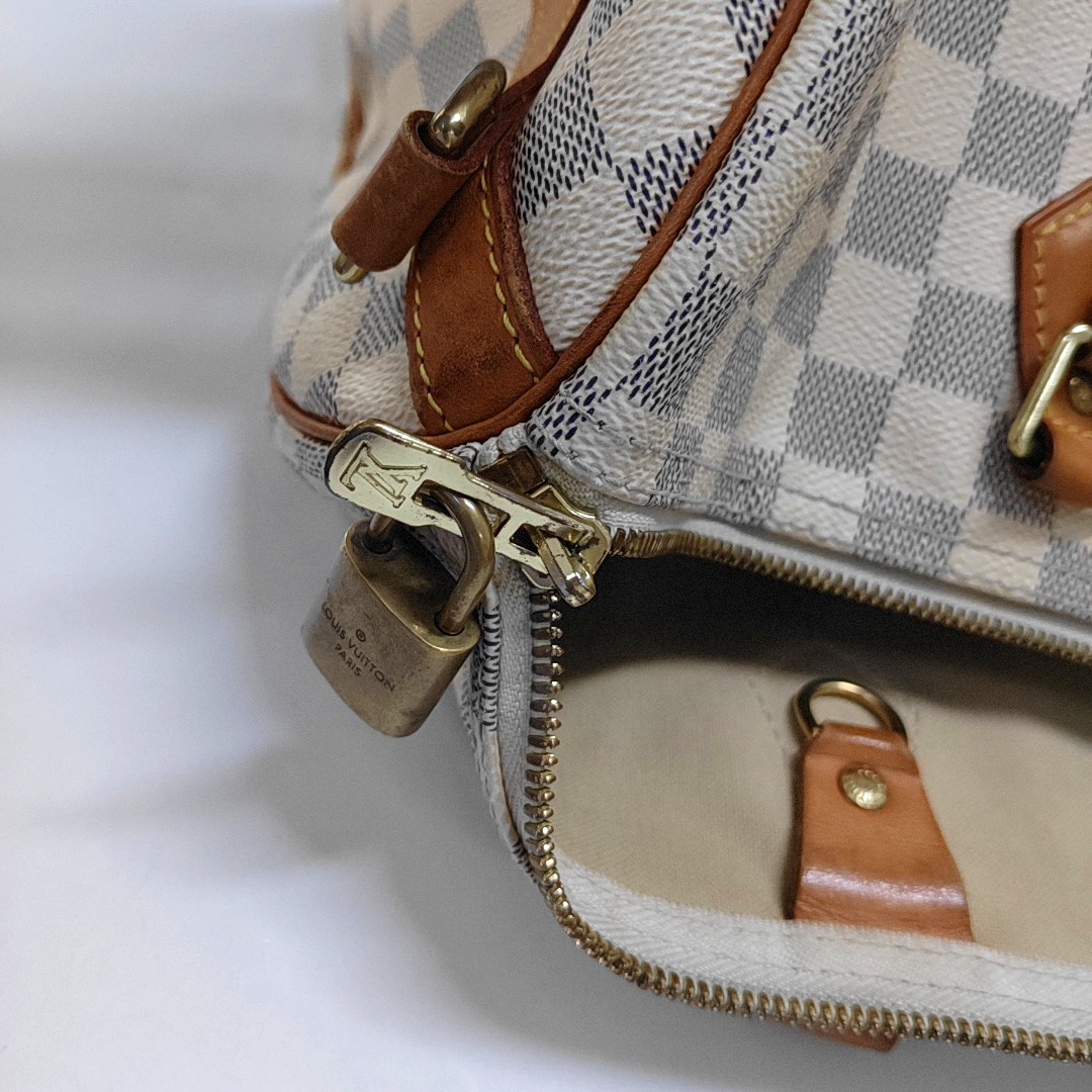 Authenticated pre-owned  SPEEDY MM Coated Canvas White - Top Handle Bag at Looply