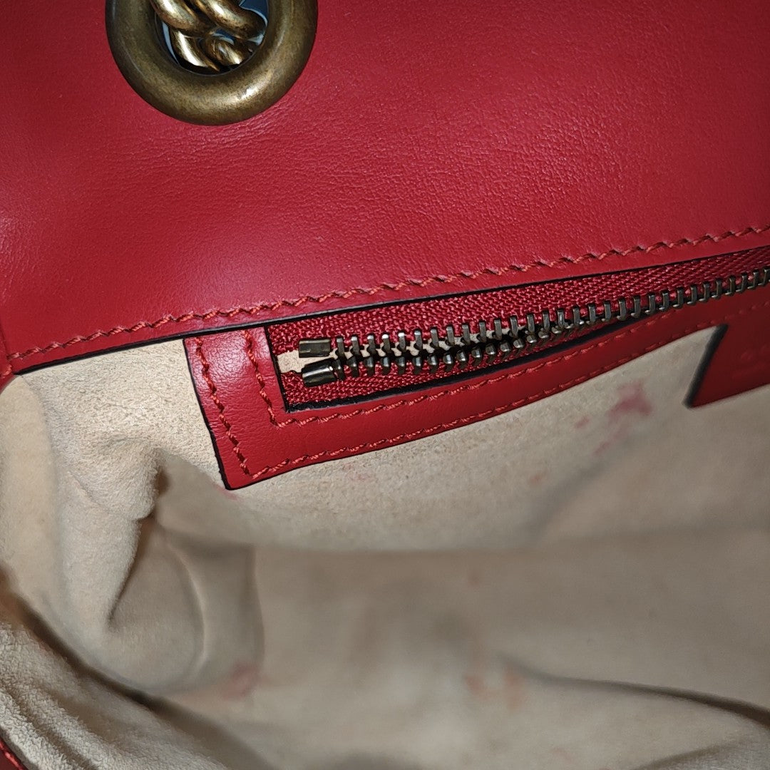 GG Marmont Medium Quilted Calfskin Red