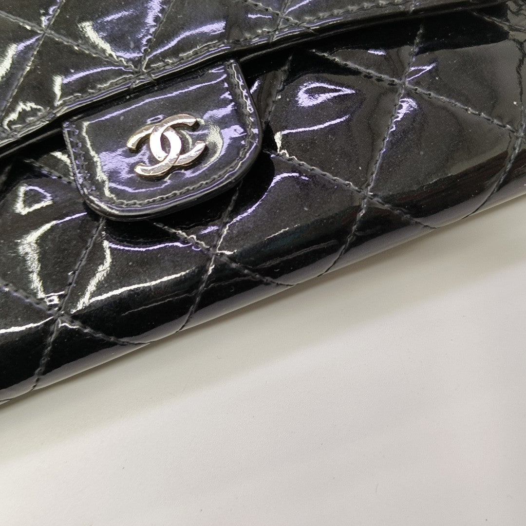 CLASSIC FLAP Mini Quilted Patent Leather Black Wallet