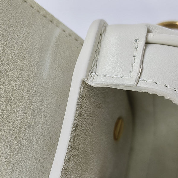 Bobby Medium Calfskin White