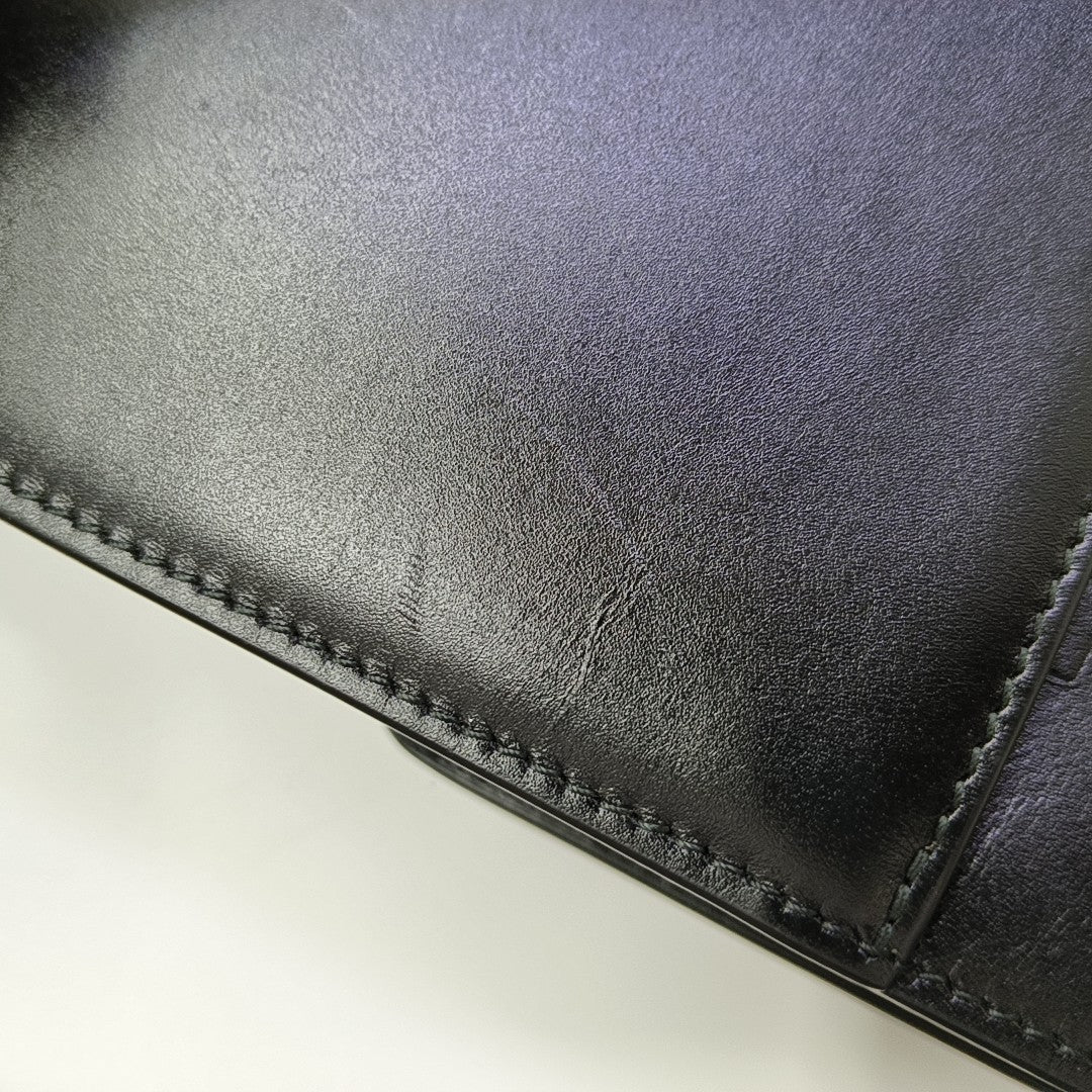 30 Montaigne Calfskin Black