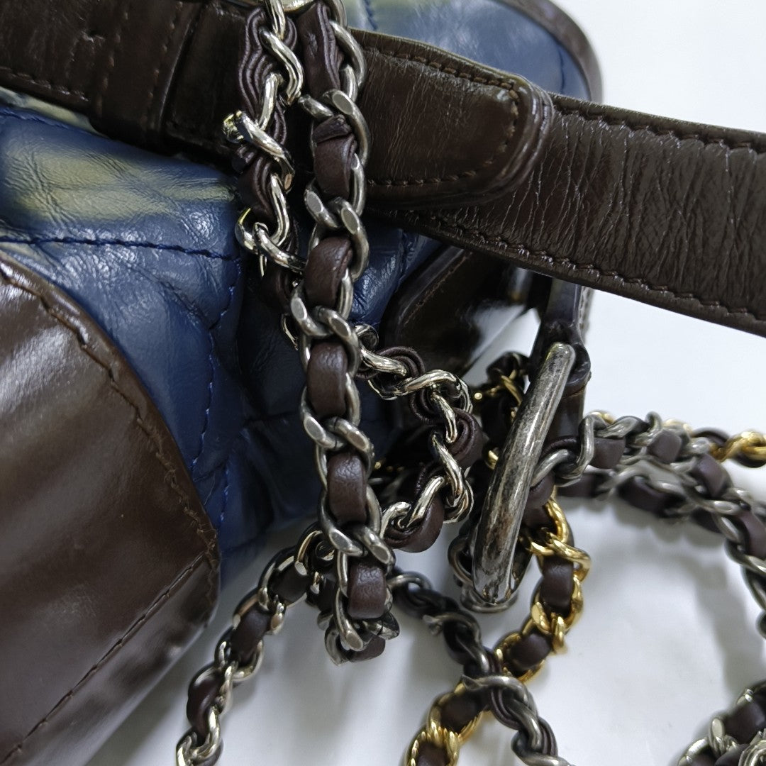 GABRIELLE Small Quilted Calfskin Blue