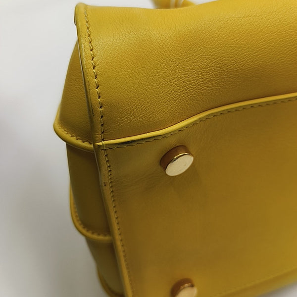 SAC DE JOUR Small Calfskin Yellow