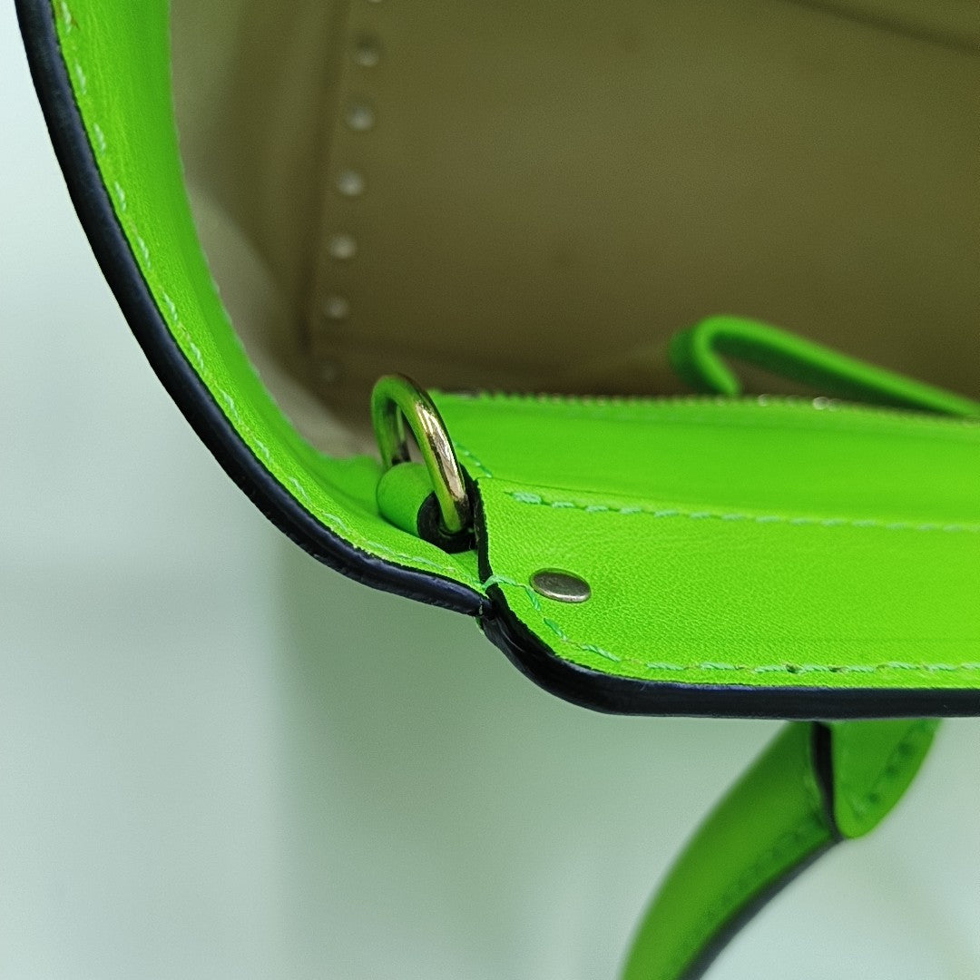 Rockstud Small Calfskin Green