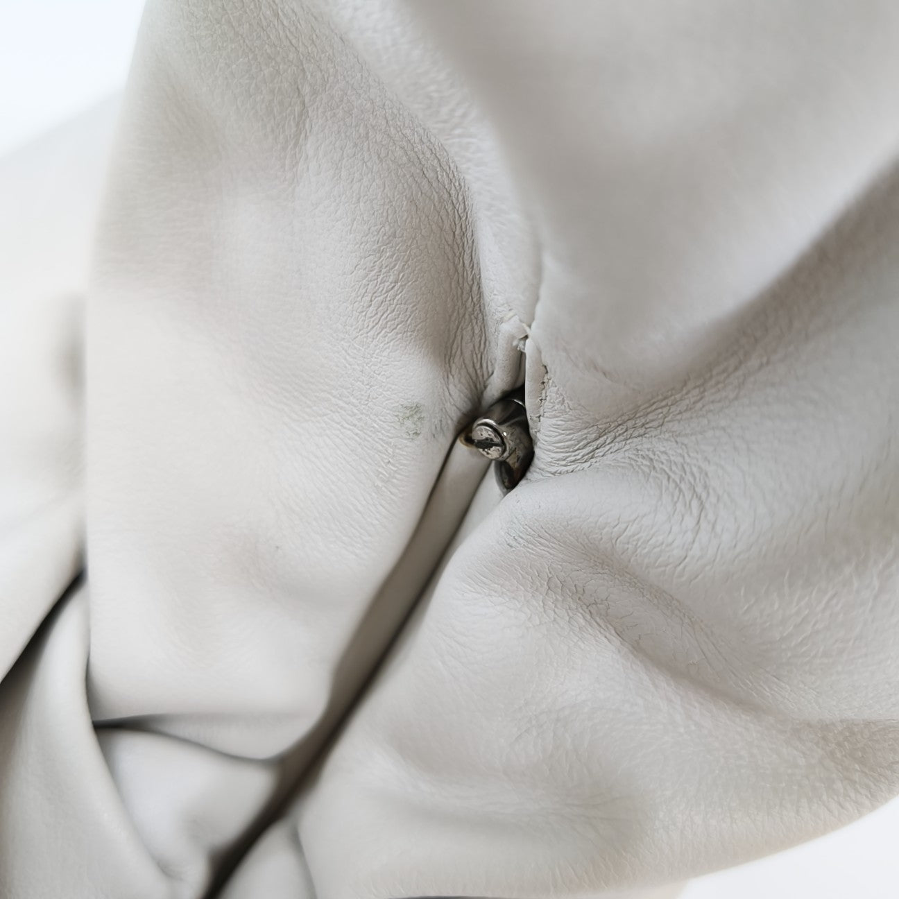 The Pouch Calfskin White
