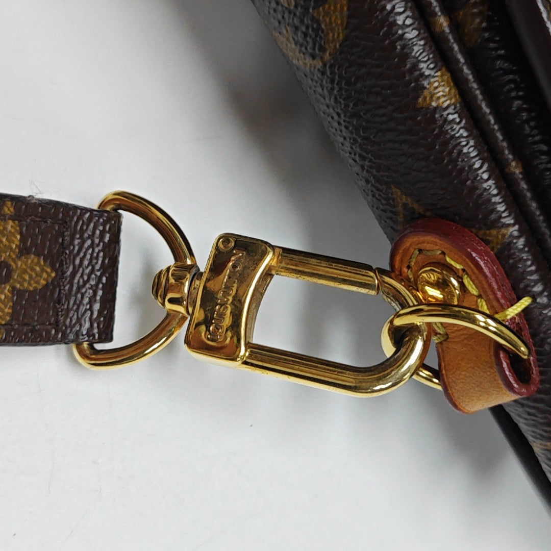 MÉTIS MM Monogram Coated Canvas Brown