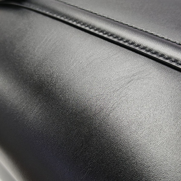 LE 37 Calfskin Black