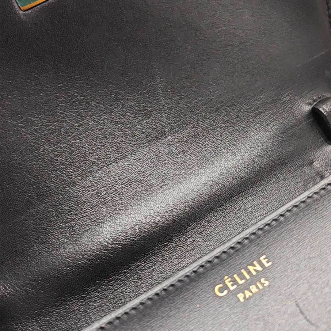 CLASSIC BOX Medium Calfskin Black