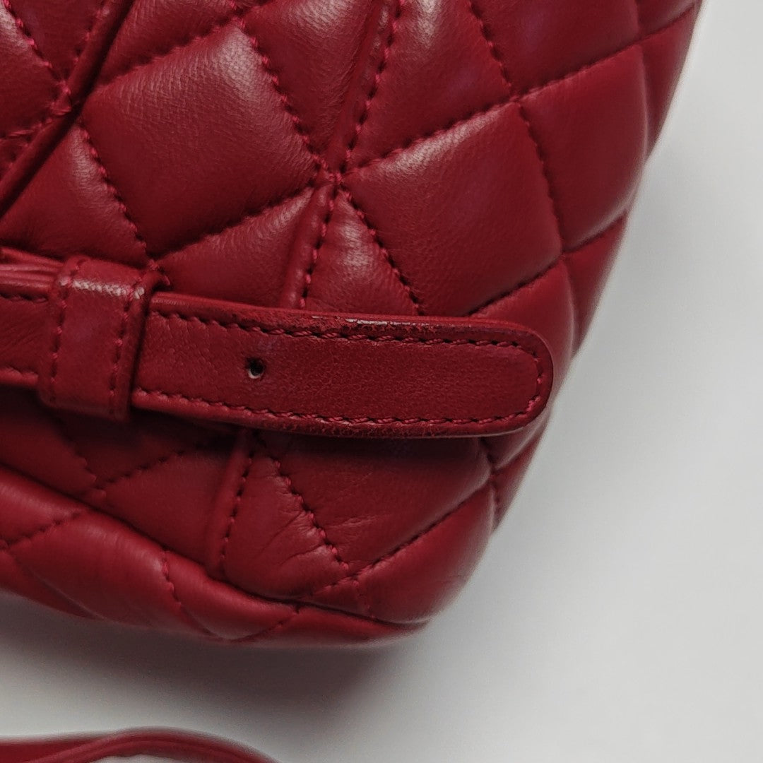 URBAN SPIRIT Small Quilted Lambskin Red