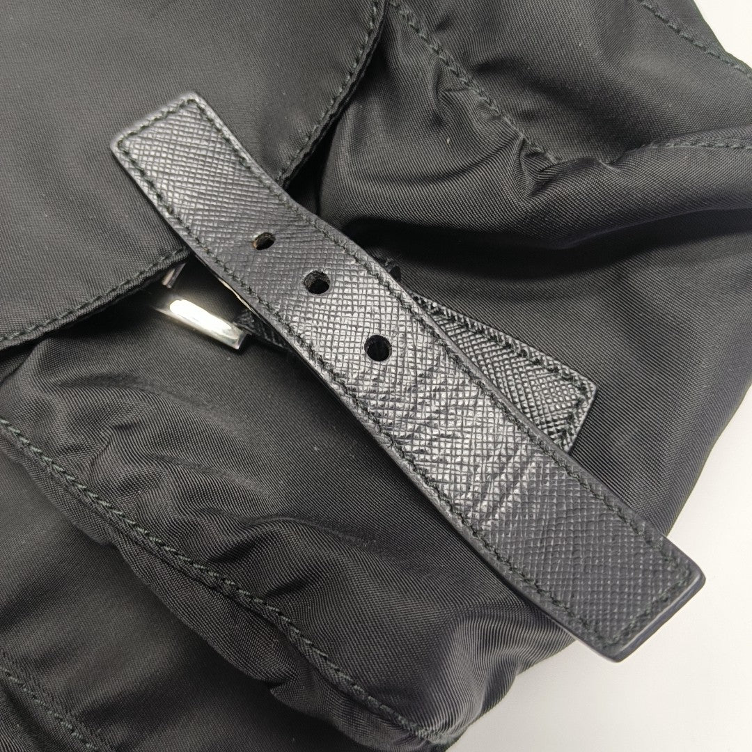 Re-Nylon Medium Nylon Black