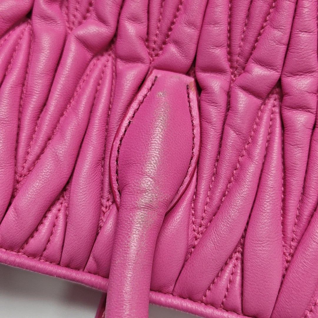 Avenue Quilted Lambskin Pink