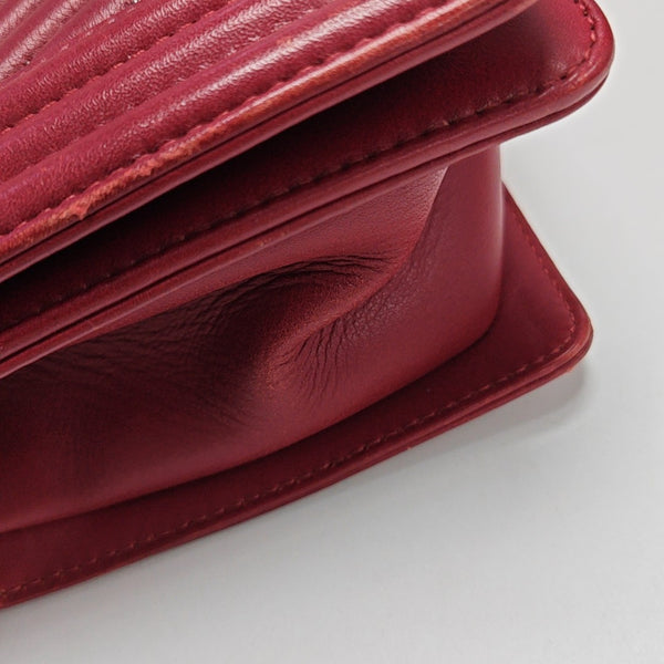 BOY CHANEL Medium Chevron Calfskin Red