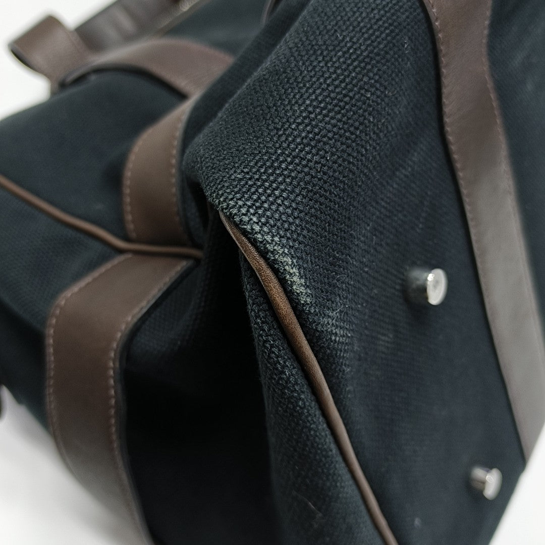 Arion Canvas Black